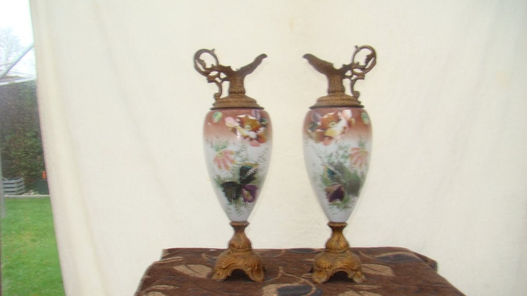Antieke vazen met bloemmotief en bronzen details, Ophalen of Verzenden