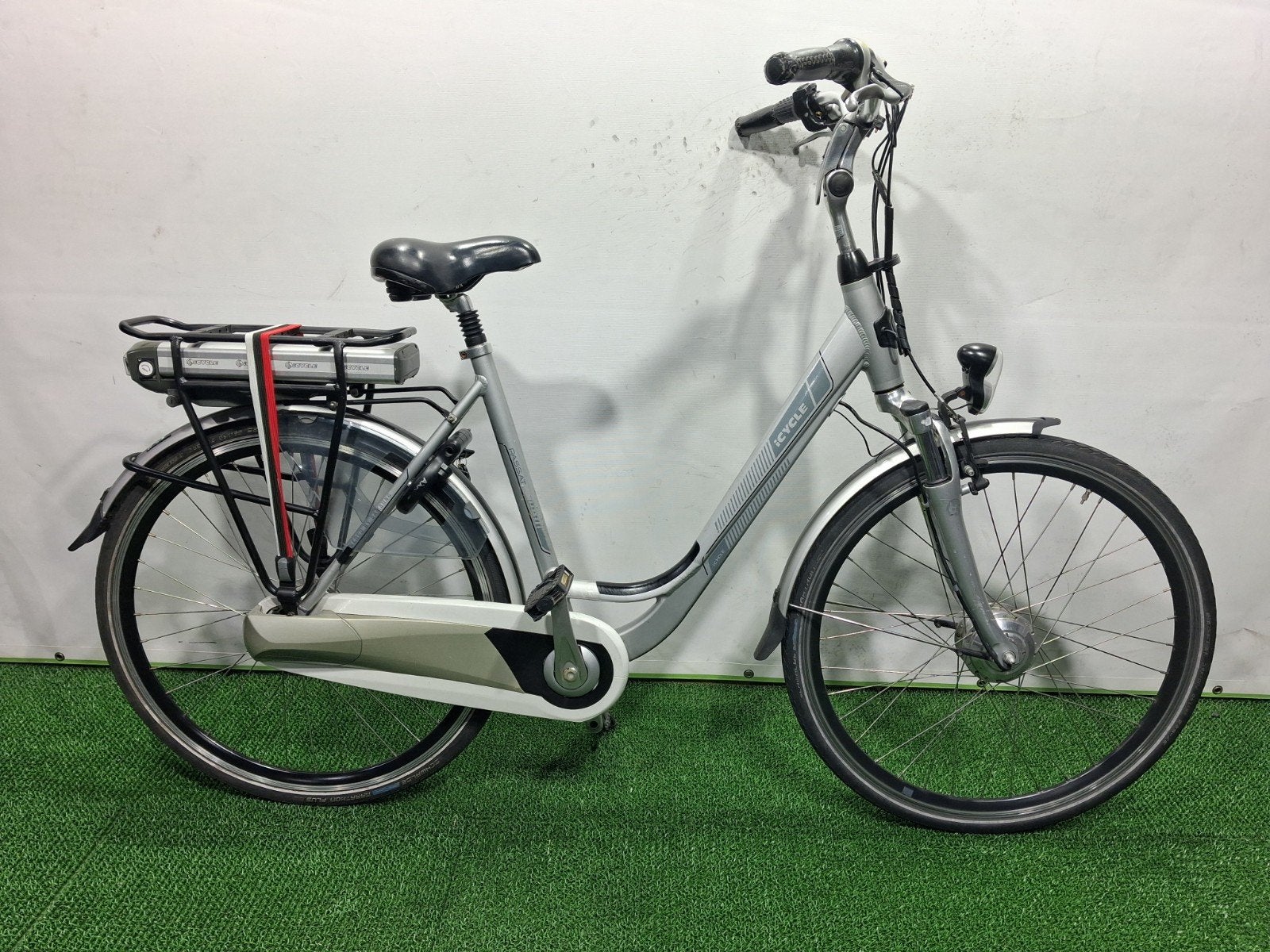 I-cycle passat voorwiel motor 400wh, 53 tot 56 cm, Versnellingen, Zo goed als nieuw, Ophalen