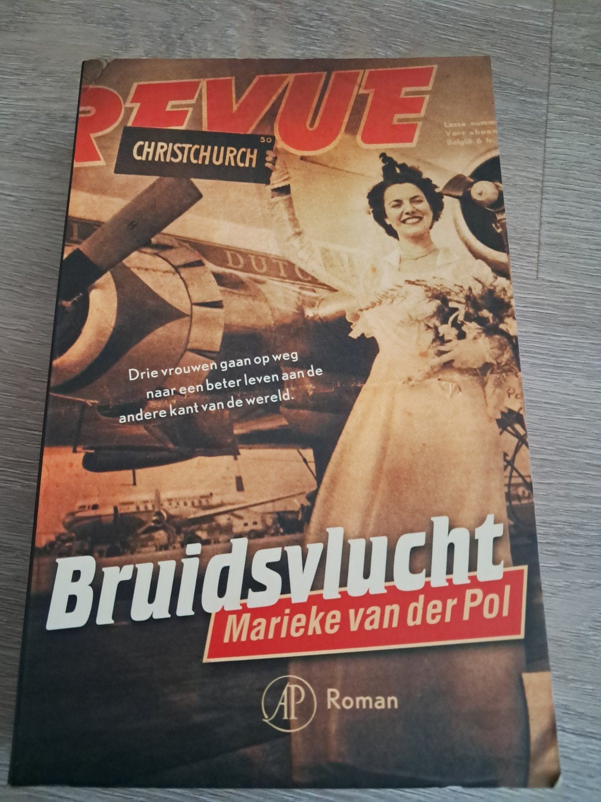 C1 M. van der Pol - Bruidsvlucht, Gelezen, M. van der Pol, Ophalen of Verzenden, Nederland