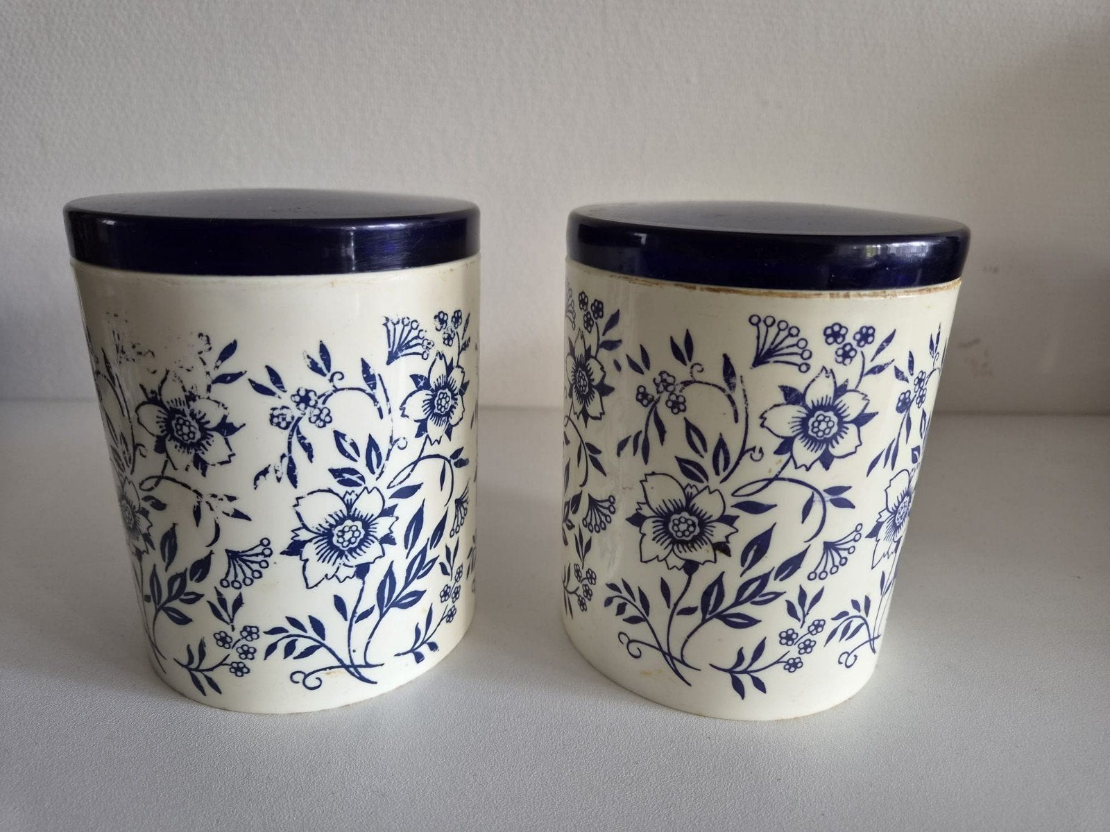 Set van 2 vintage plastic voorraadpotten – Blauw/Wit bloemen, Ophalen of Verzenden
