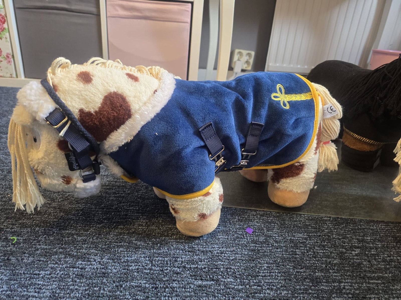 Set van 3 knuffelpaarden met dekens - Zo goed als nieuw, Paard, Ophalen of Verzenden, Zo goed als nieuw, Middelgroot (20 tot 80 cm)