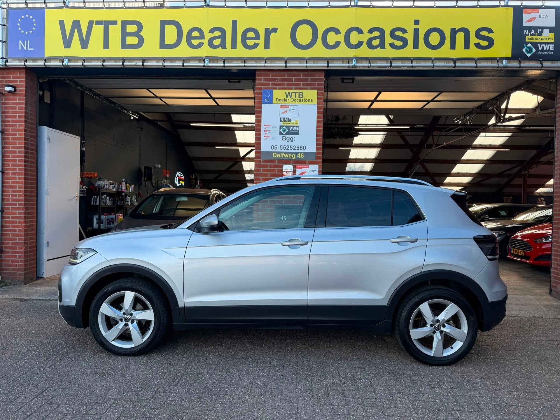Volkswagen T-Cross 1.0 TSI Style Automaat, Dig. dashboard, K, Auto's, Automaat, Dealer onderhouden, T-Cross, Gebruikt