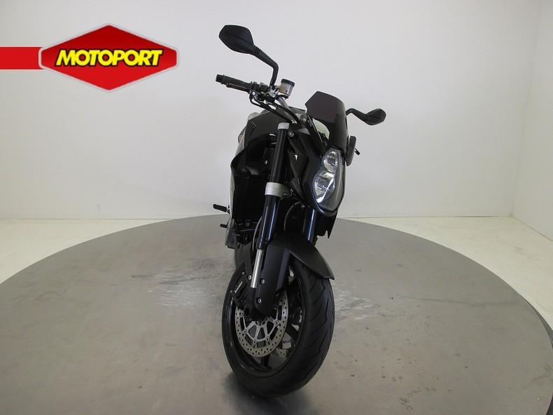 KTM 990 SUPERDUKE (bj 2011), Motoren, Motoren | KTM, KTM, Bedrijf, Achterbroek 11 - unit 8
6596 MP  Milsbeek, NL, Info@ktm.nl