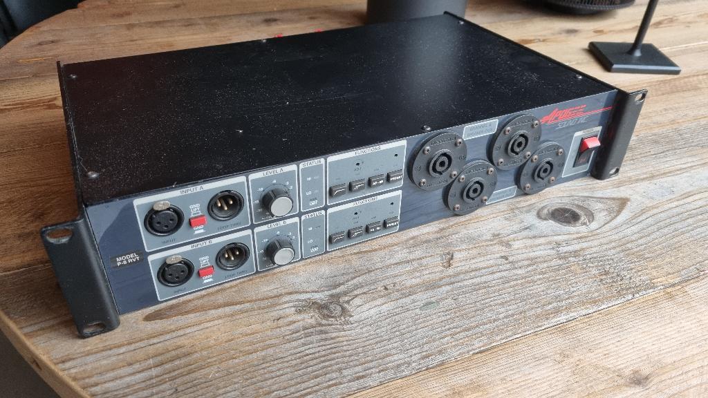 Apogee Sound P-8 RVT Loudspeaker Processor, Ophalen of Verzenden, Gebruikt, Multi-effect