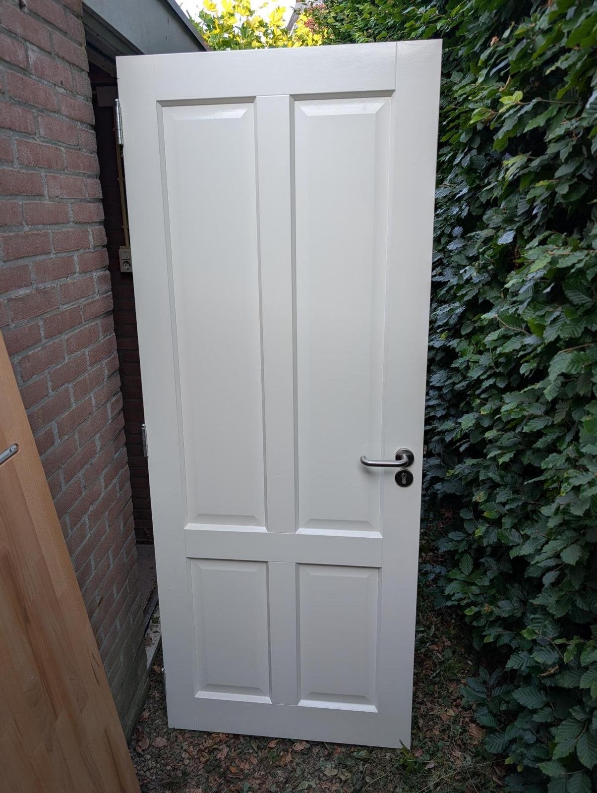 Massief houten witte binnendeur 82,6 x 208 cm met beslag, Gebruikt, Binnendeur, 200 tot 215 cm, Ophalen