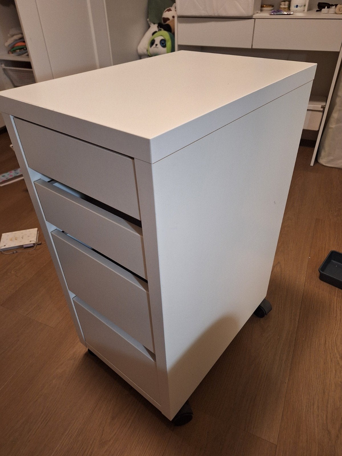 IKEA MICKE ladeblok op wielen, Ophalen