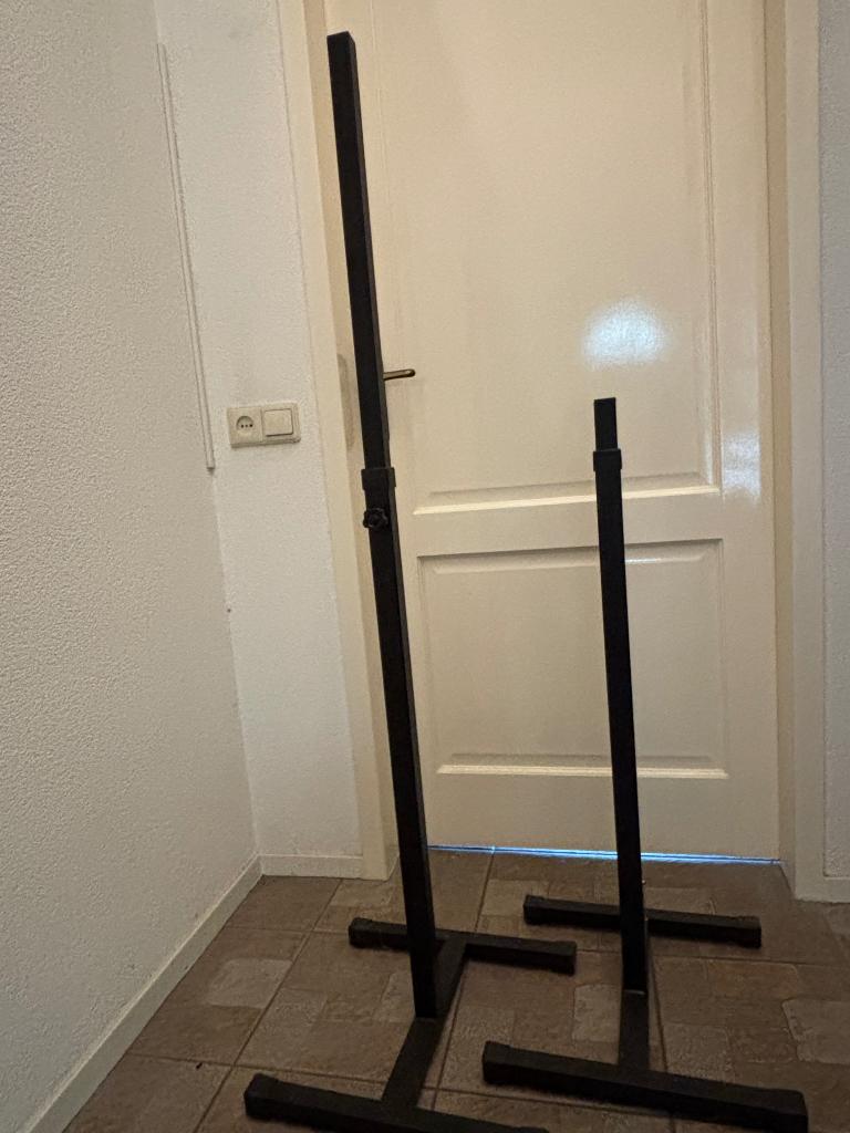 Standaard (in hoogte verstelbaar), Ophalen, Gebruikt