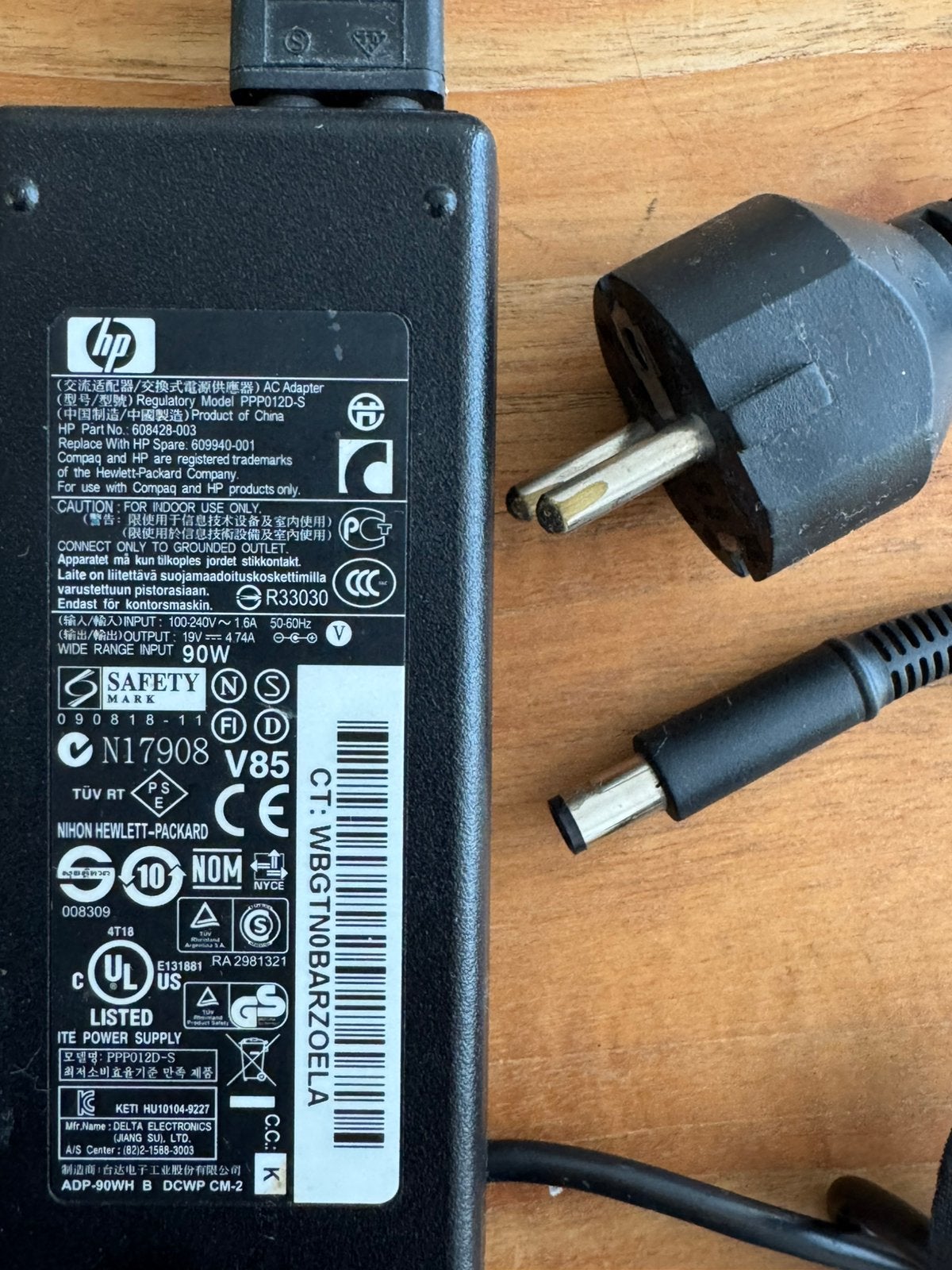 HP 90 Watt AC Adapter (zie beschrijving), Ophalen of Verzenden, Zo goed als nieuw