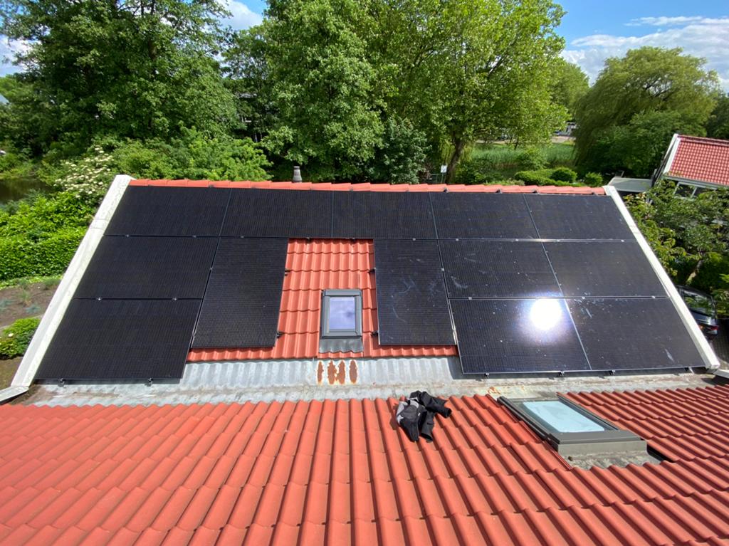 Zonnepanelen Installaties! Betrouwbaar/Scherp Geprijsd, Ophalen of Verzenden, Zo goed als nieuw, Compleet systeem