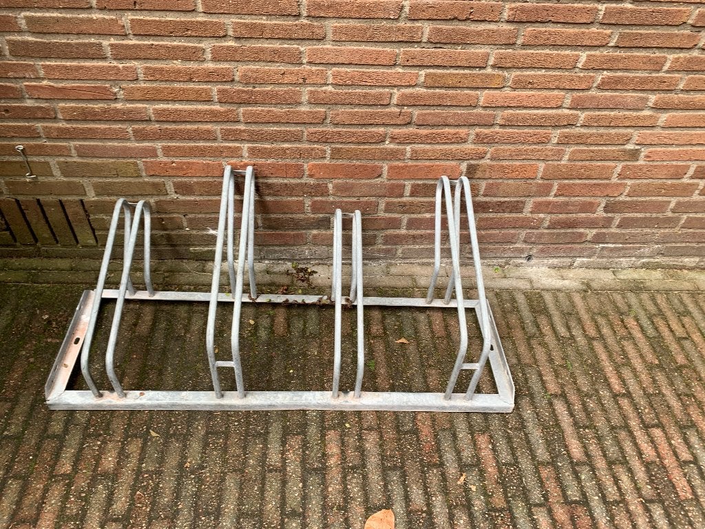 Fietsenrek 4 fietsen, Fietsen en Brommers, Fietsaccessoires | Fietsenrekken, Ophalen, Gebruikt