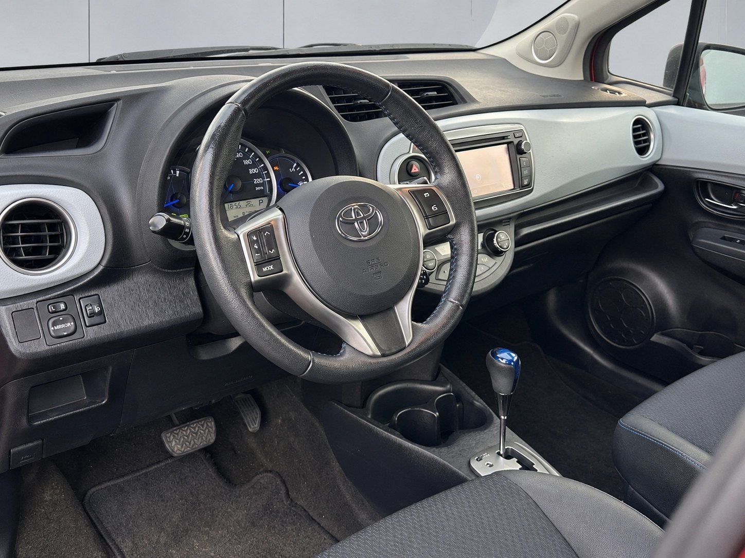 Toyota Yaris 1.5 Full Hybrid Dynamic/NAVI/CAMERA, 1497 cc, Gebruikt, 49 €/maand, Origineel Nederlands