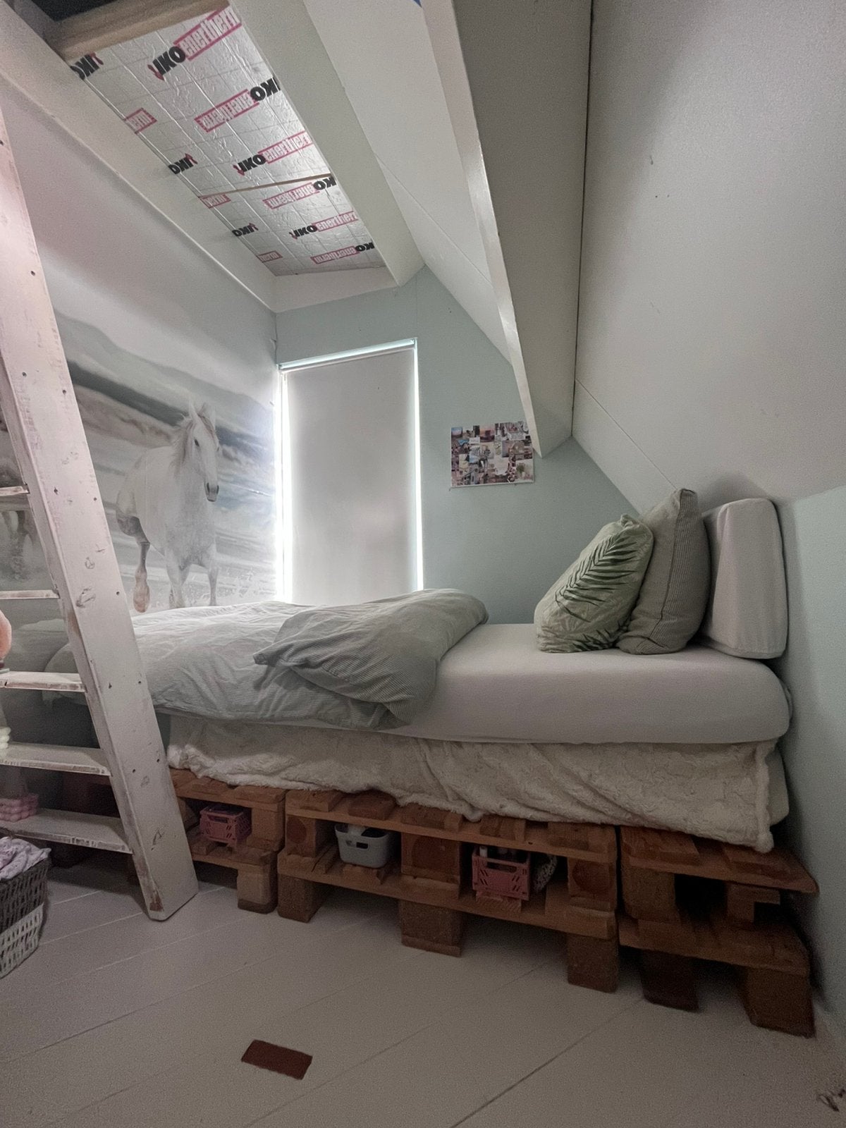 Palletbed, Ophalen, Bruin, Zo goed als nieuw, Twijfelaar