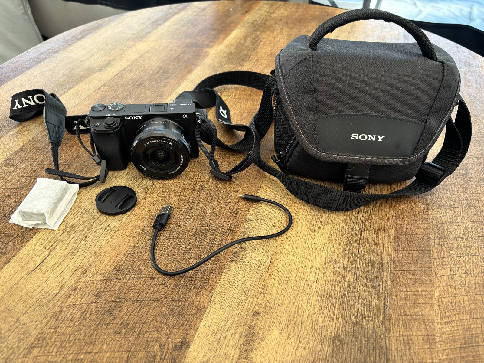 Sony Alpha A6400 camera | 16-50mm lens | garantie | tas, Beeldstabilisatie, Ophalen of Verzenden, Zo goed als nieuw, Accu