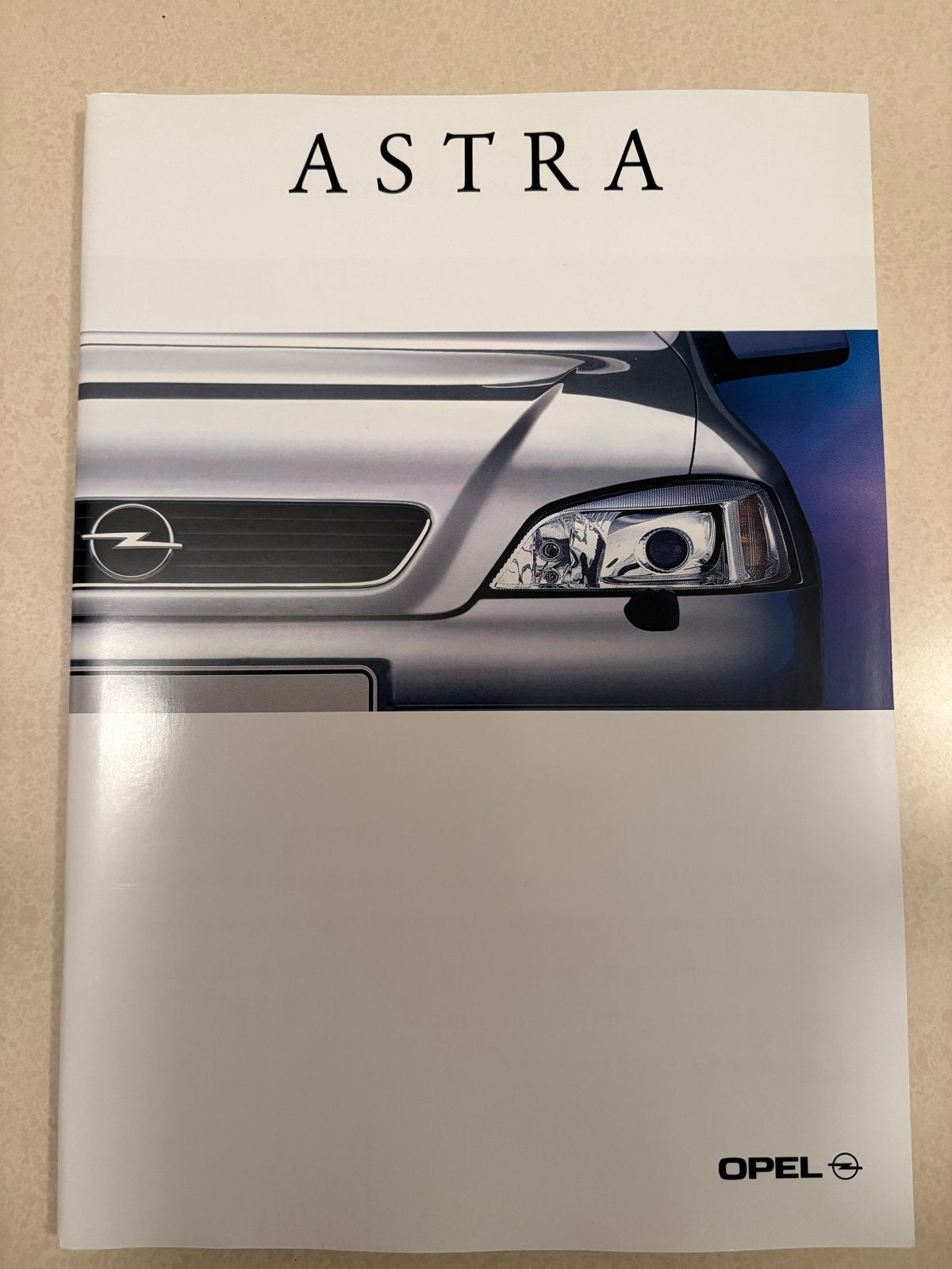 Opel Astra Brochure - Origineel uit 1998, Ophalen of Verzenden, Zo goed als nieuw, Opel