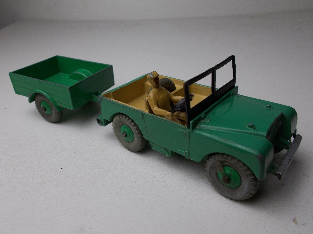 1955 Dinky Toys 340 + 341 LAND ROVER + TRAILER + DRIVER!, Ophalen of Verzenden, Zo goed als nieuw, Auto, Dinky Toys