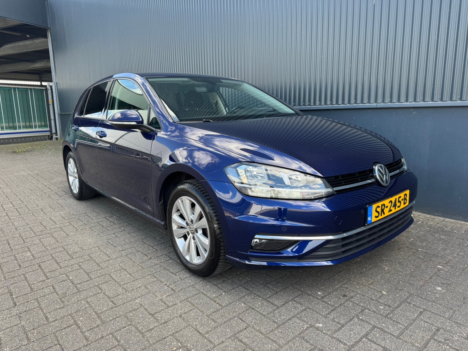 Volkswagen Golf 1.0 TSI Comfortline | ACC, dealeronderhouden, Blauw, Origineel Nederlands, Bedrijf, Handgeschakeld