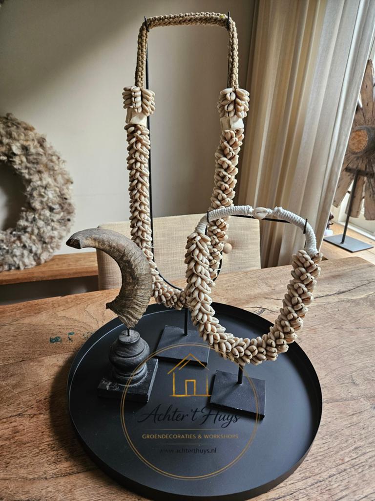 Schelpenketting op standaard - bohemian - japandi, Ophalen of Verzenden, Nieuw