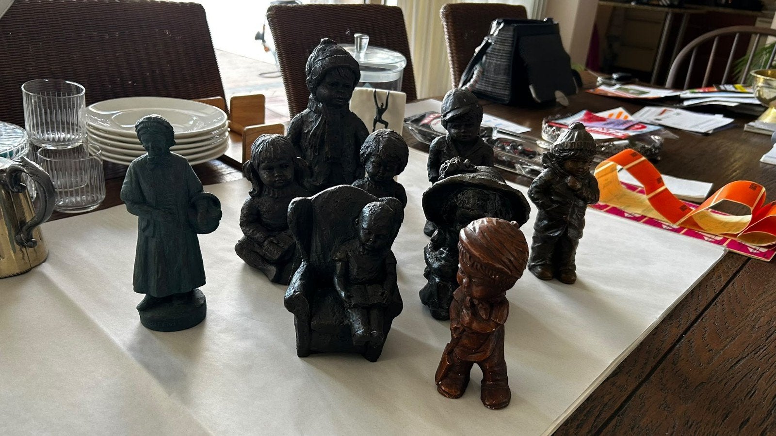 Collectie  kinderbeeldjes.handgemaakt., Ophalen, Groep mensen, Minder dan 20 cm, Bruin