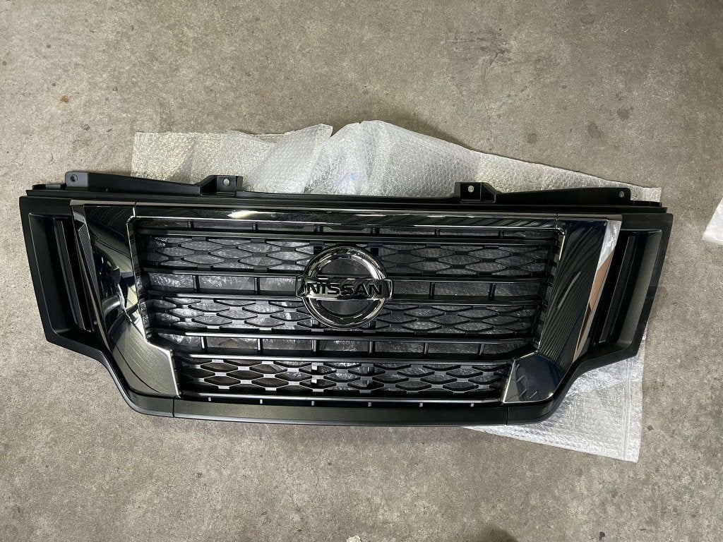 gril nv300 nv400 623108169r nieuw origineel puntgaaf, Voor, Info@nissan.com, Nissan, Nissan