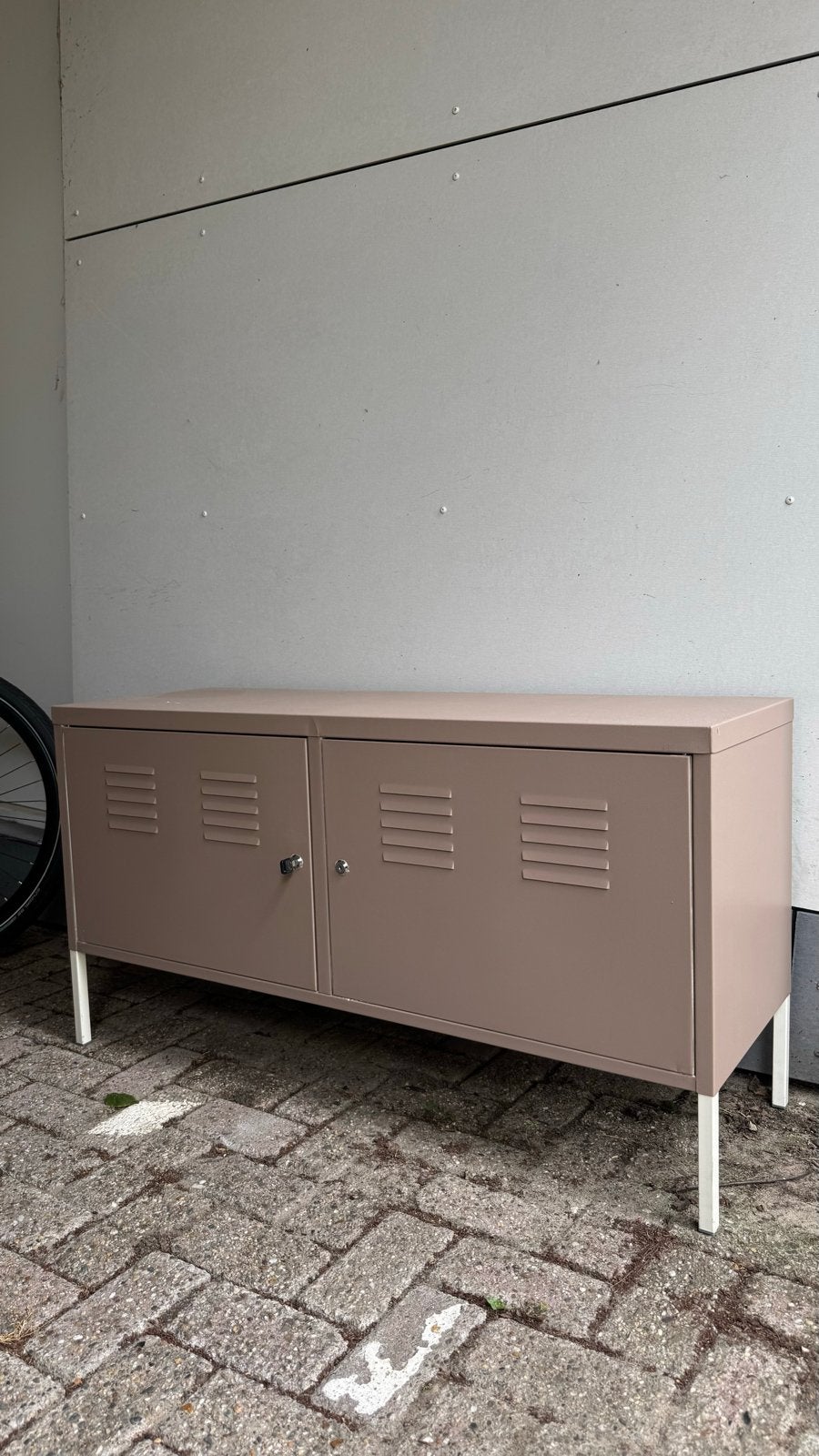 IKEA PS kast - Metalen opbergkast met 2 deuren, Ophalen, Gebruikt
