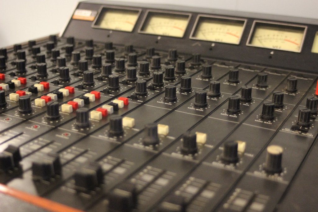 Teac 5 tascam series 8 channel mixer 70's, Muziek en Instrumenten, Gebruikt, Teac@tascam.com, Microfooningang, Ophalen of Verzenden