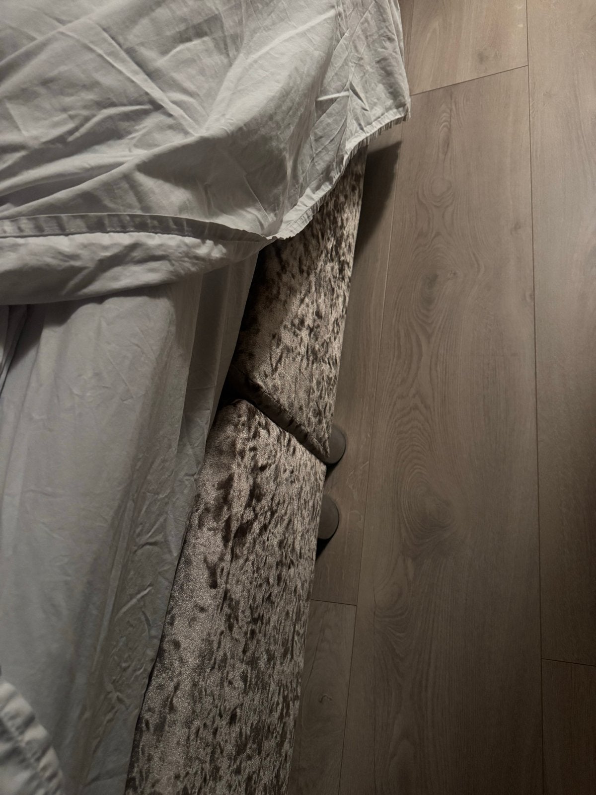 Foto 7 van Luxe tweepersoonsbed 180x200 met gestoffeerd hoofdbord