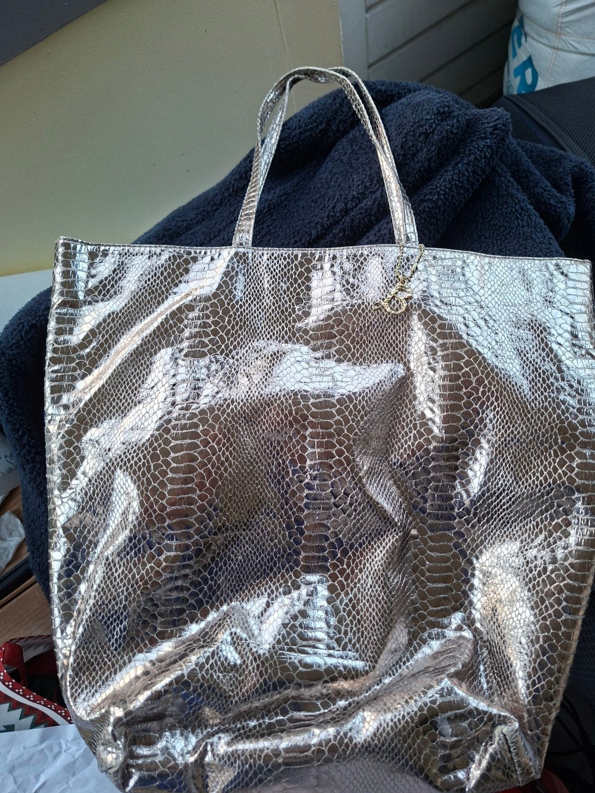 Beyonce B Shopper Tas - Zilverkleurig met Slangenprint, Sieraden, Tassen en Uiterlijk, Tassen | Damestassen, Ophalen of Verzenden