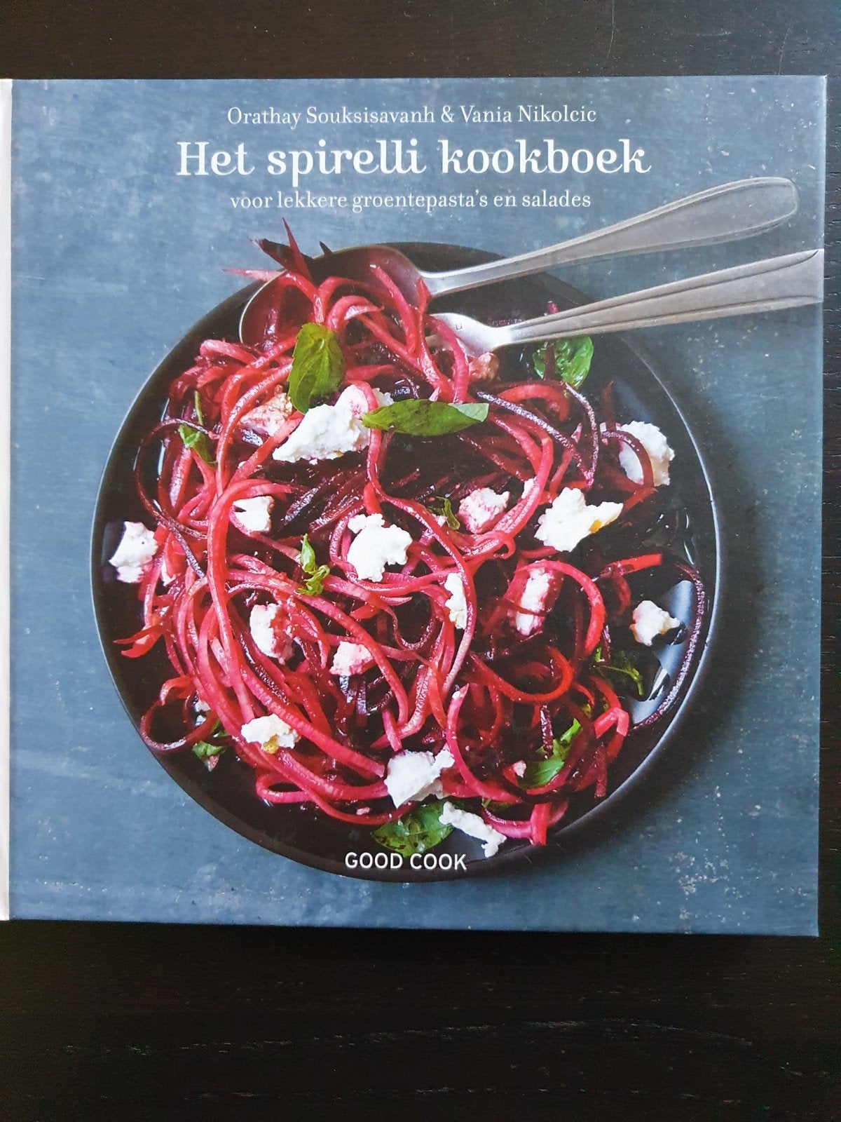 Het spirelli kookboek NIEUW, Italië, Orathay Souksisavanh; Vania Nikolkic, Nieuw, Ophalen of Verzenden