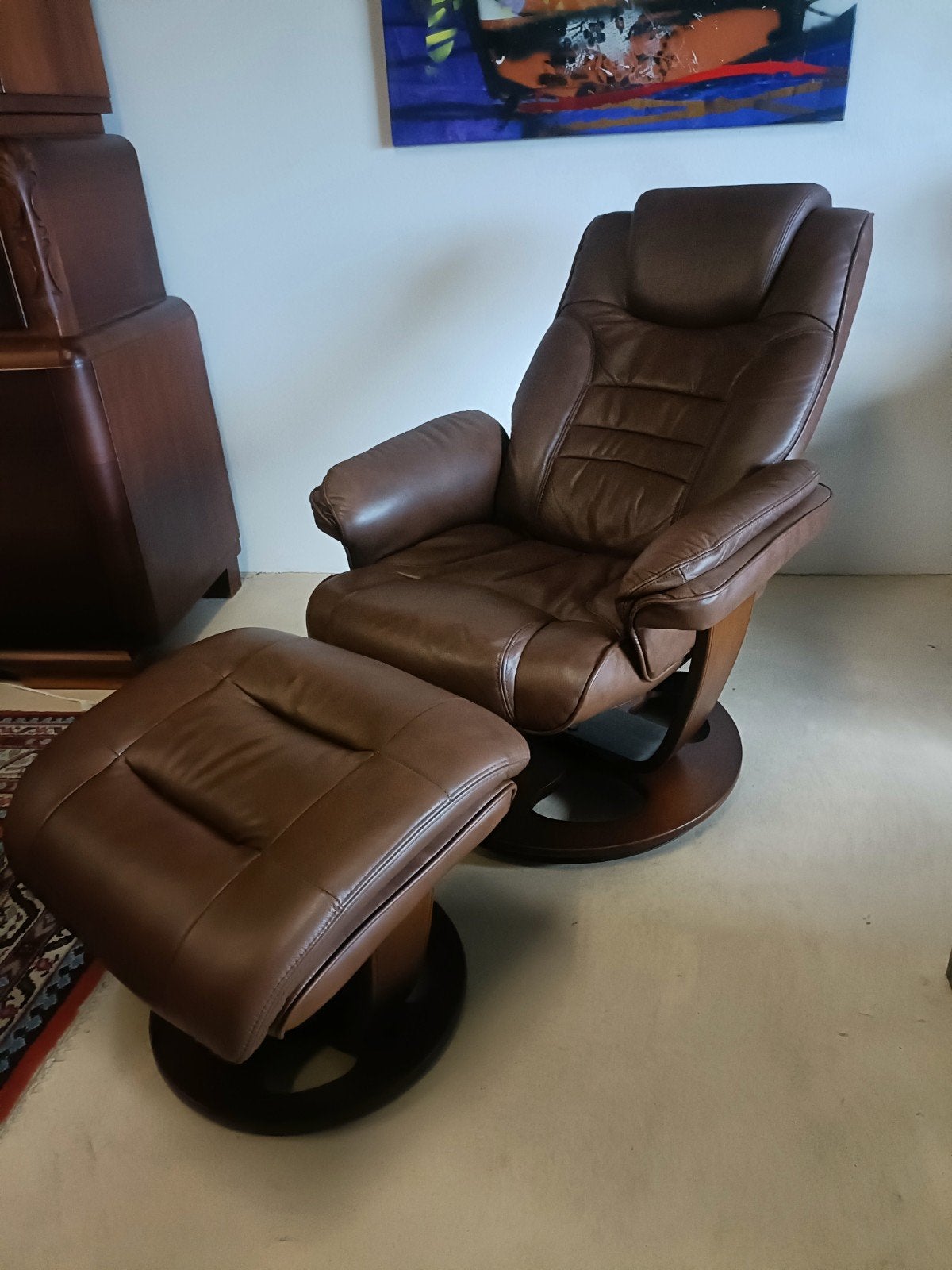 Bruin leren relax fauteuil, Ophalen, Gebruikt, 75 tot 100 cm, 50 tot 75 cm