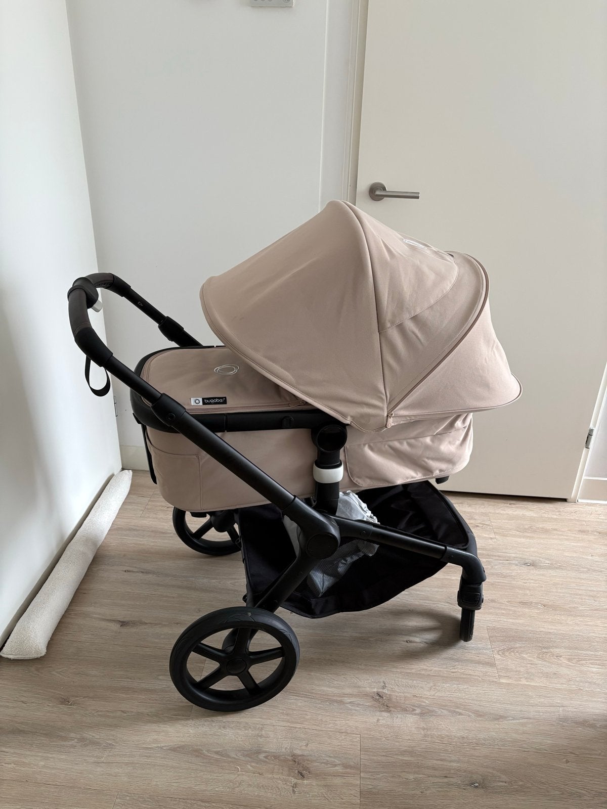 Bugaboo Fox 5 kinderwagen Desert taupe, Bugaboo, Zo goed als nieuw, Met reiswieg, Ophalen