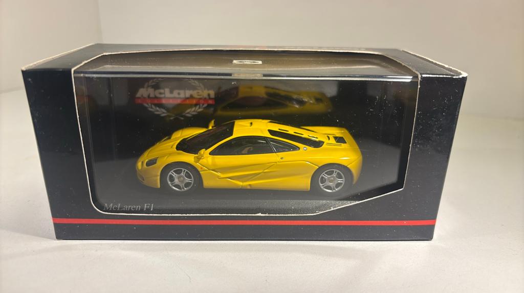 McLaren f1 yellow minichamps 1.43, Auto, Ophalen of Verzenden, MiniChamps, A