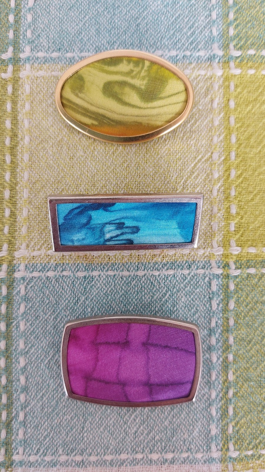 Set van 3 vintage broches - Diverse kleuren en vormen, Overige materialen, 4 tot 7 cm, Gebruikt, Overige kleuren
