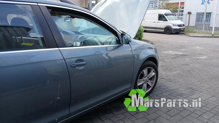 Portier 4Deurs rechts-voor van een Volkswagen Golf (LA6R), Auto-onderdelen, Carrosserie en Plaatwerk, Gebruikt, -, -, Ophalen of Verzenden