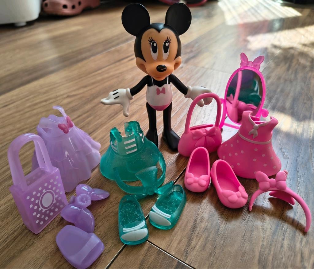 Minnie Mouse aankleedpop fashion pop bijna compleet, Ophalen of Verzenden, Mickey Mouse, Gebruikt, Beeldje of Figuurtje