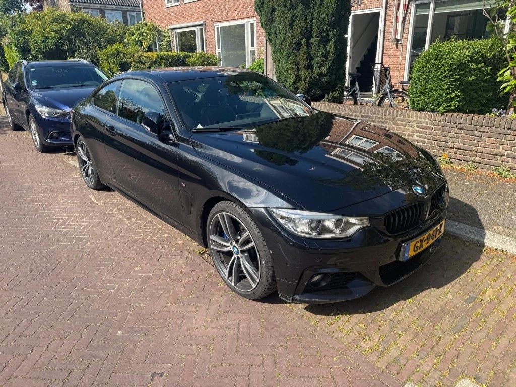 BMW 428i Coupé M Sport High Executive — orig NL, 1e eigenaar, Auto's, Automaat, 745 kg, Achterwielaandrijving, 4 stoelen