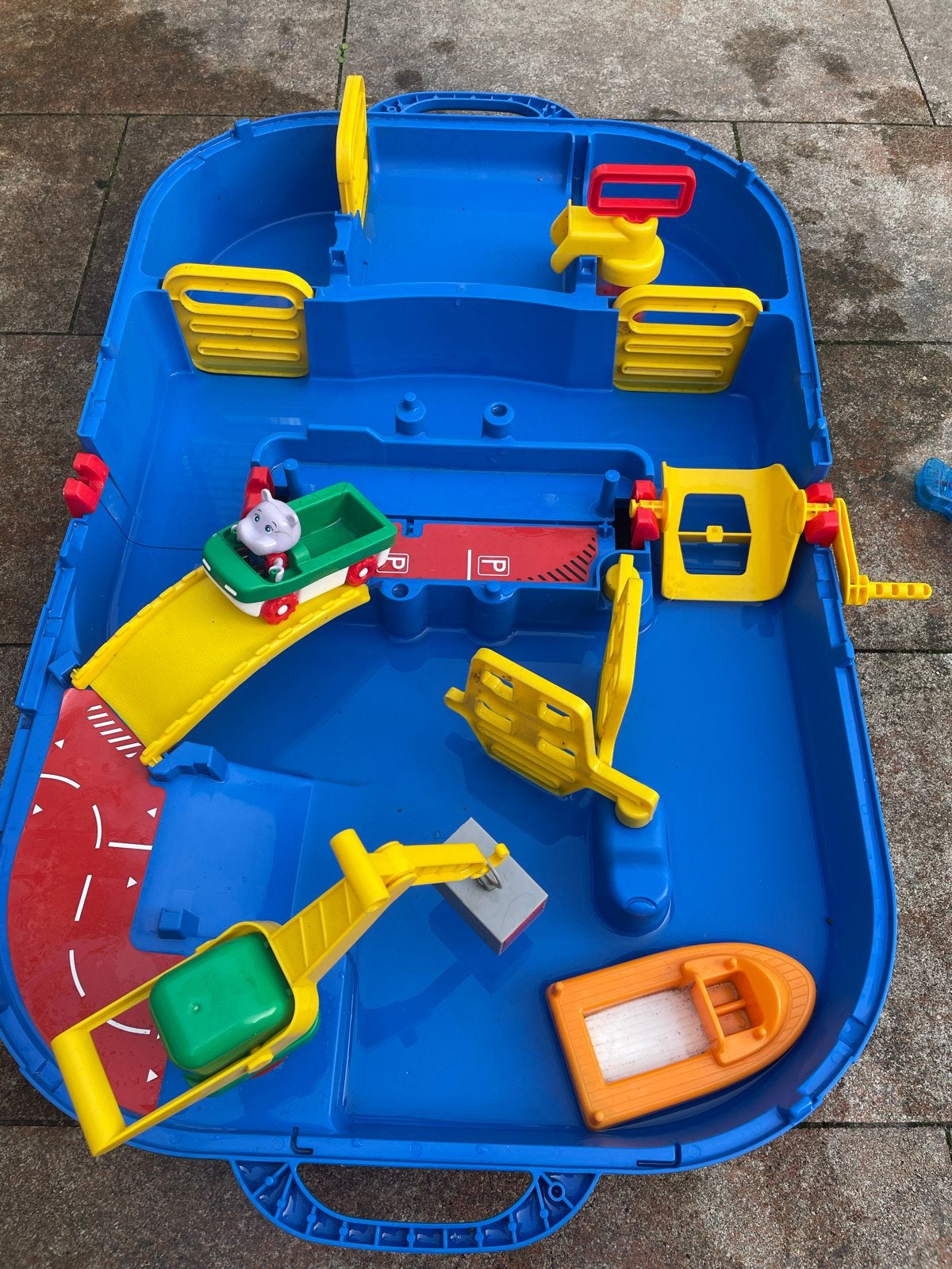 Aquaplay, Ophalen, Gebruikt