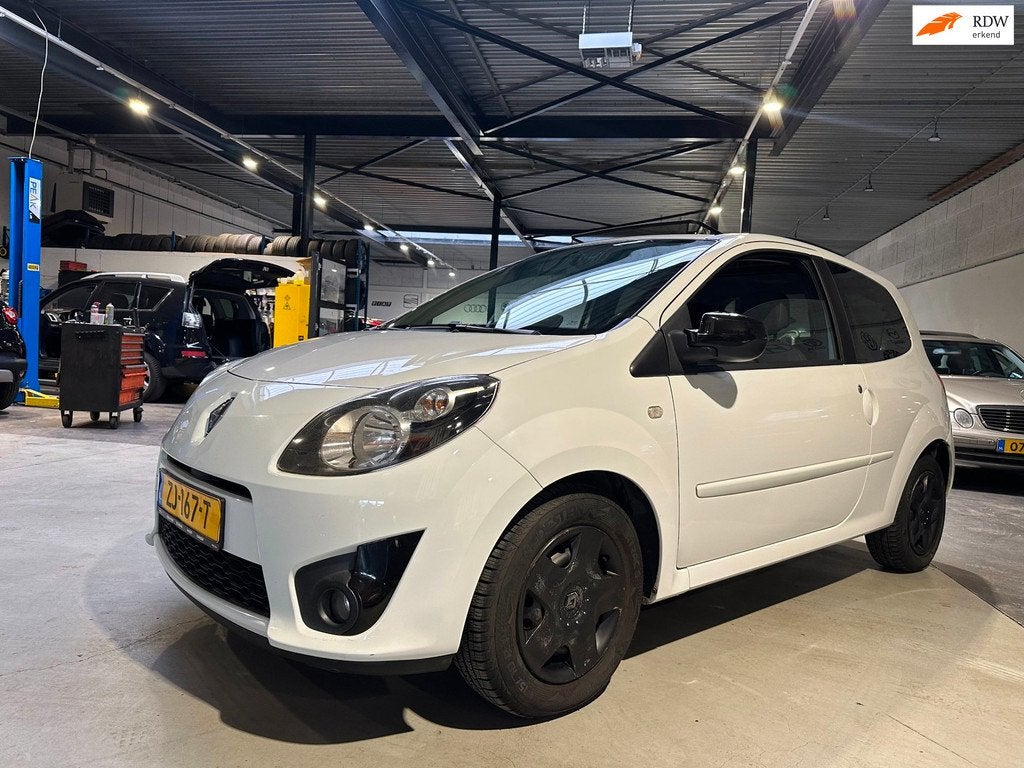 Renault Twingo 1.2-16V Miss Sixty/Panoramadak/Airco/Apk nieu, Auto's, Voorwielaandrijving, Euro 5, Twingo, 31 €/maand