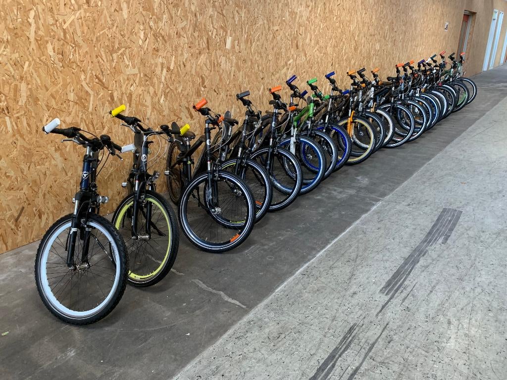 Alpina Trial 24 en 26 inch jongensfiets in diverse kleuren., Fietsen en Brommers, Fietsen | Jongens, Ophalen, Alpina, Versnellingen