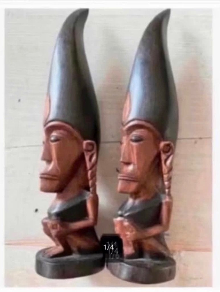 2 x houten Indonesische beelden, 20 cm, Ophalen of Verzenden