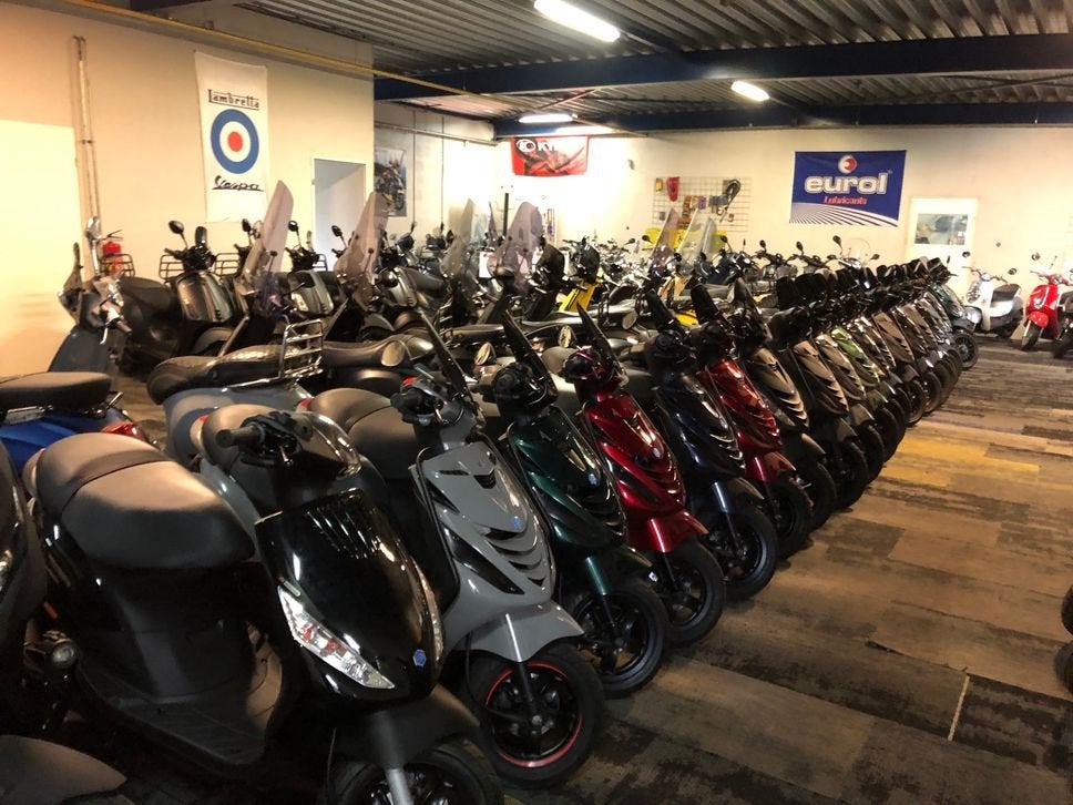 Foto 9 van GROOTAANBOD: 120X PIAGGIO ZIP SP VESPA SPRINT S  SPEEDFIGHT