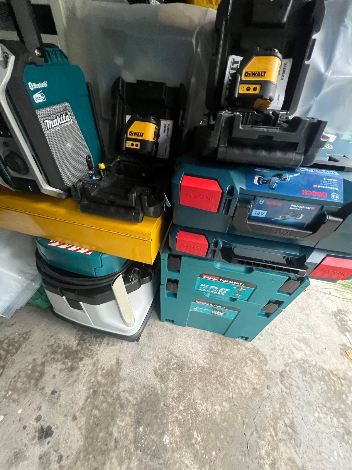 Diverse gereedschappen: DeWalt, Makita, Bosch