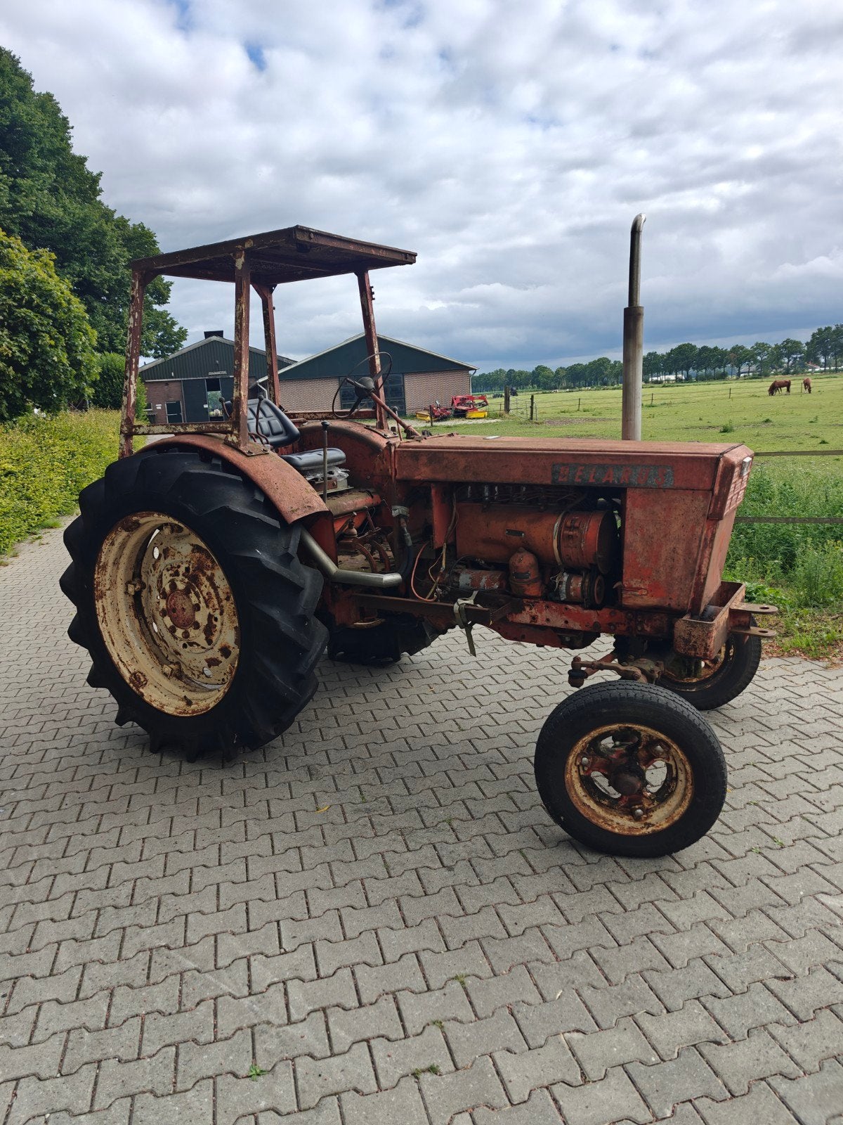Belarus T40, Zakelijke goederen, Agrarisch | Tractoren, Ophalen of Verzenden, Tot 80 Pk