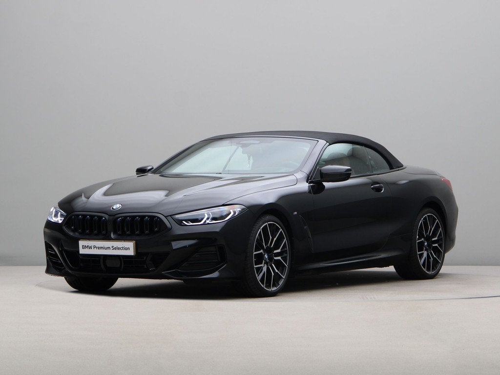 BMW 8 Serie 840i cabrio M-Sport Pro (bj 2025, automaat), Auto's, BMW, Achterwielaandrijving, Gebruikt, Euro 6, Zwart