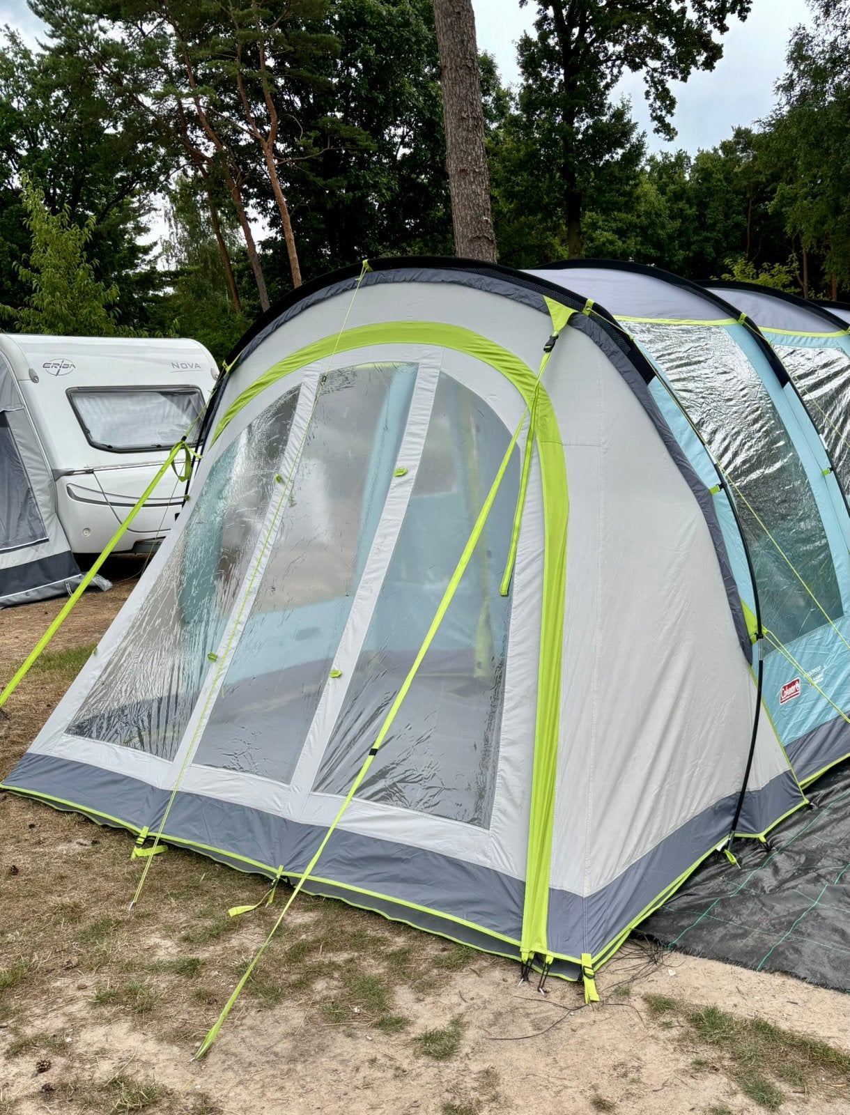 Coleman Meadowood 4L BlackOut – 2-4 pers + Front Porch!, Ophalen, Gebruikt, Tot en met 4