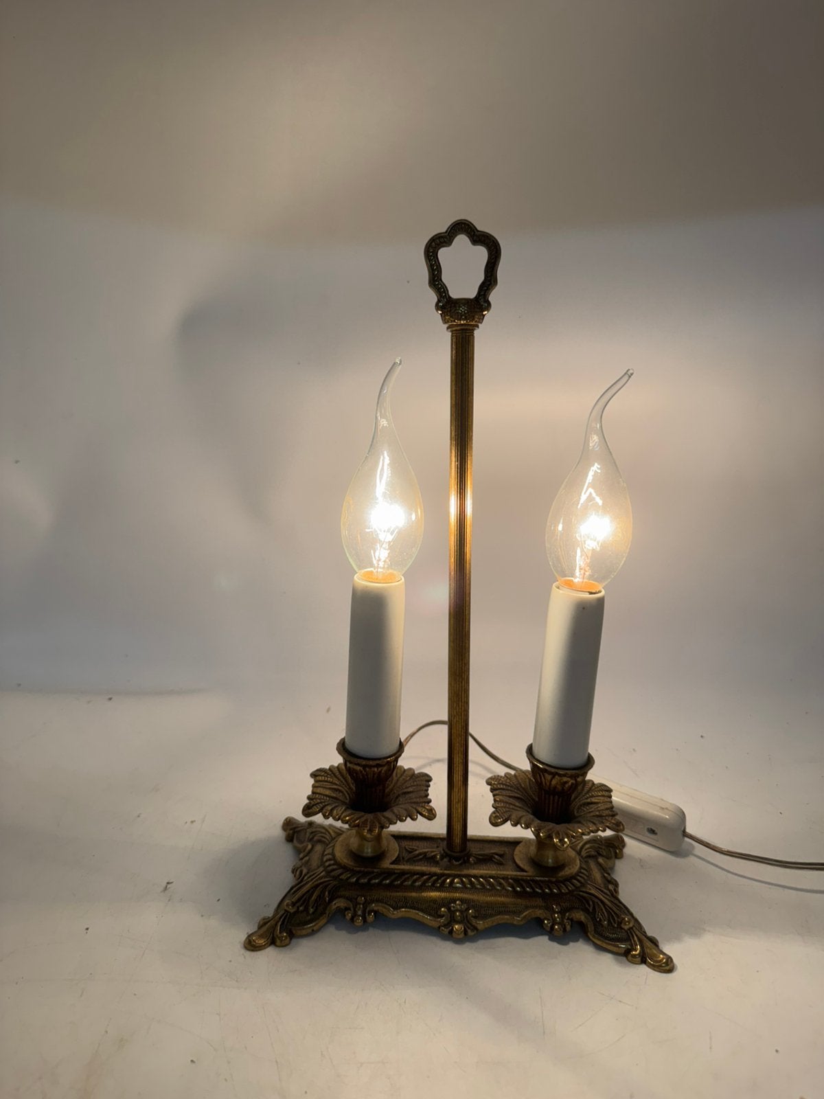 Vintage Franse Rococo Stijl Tafellamp Brons/Messing - 30 cm, Antiek en Kunst, Ophalen of Verzenden