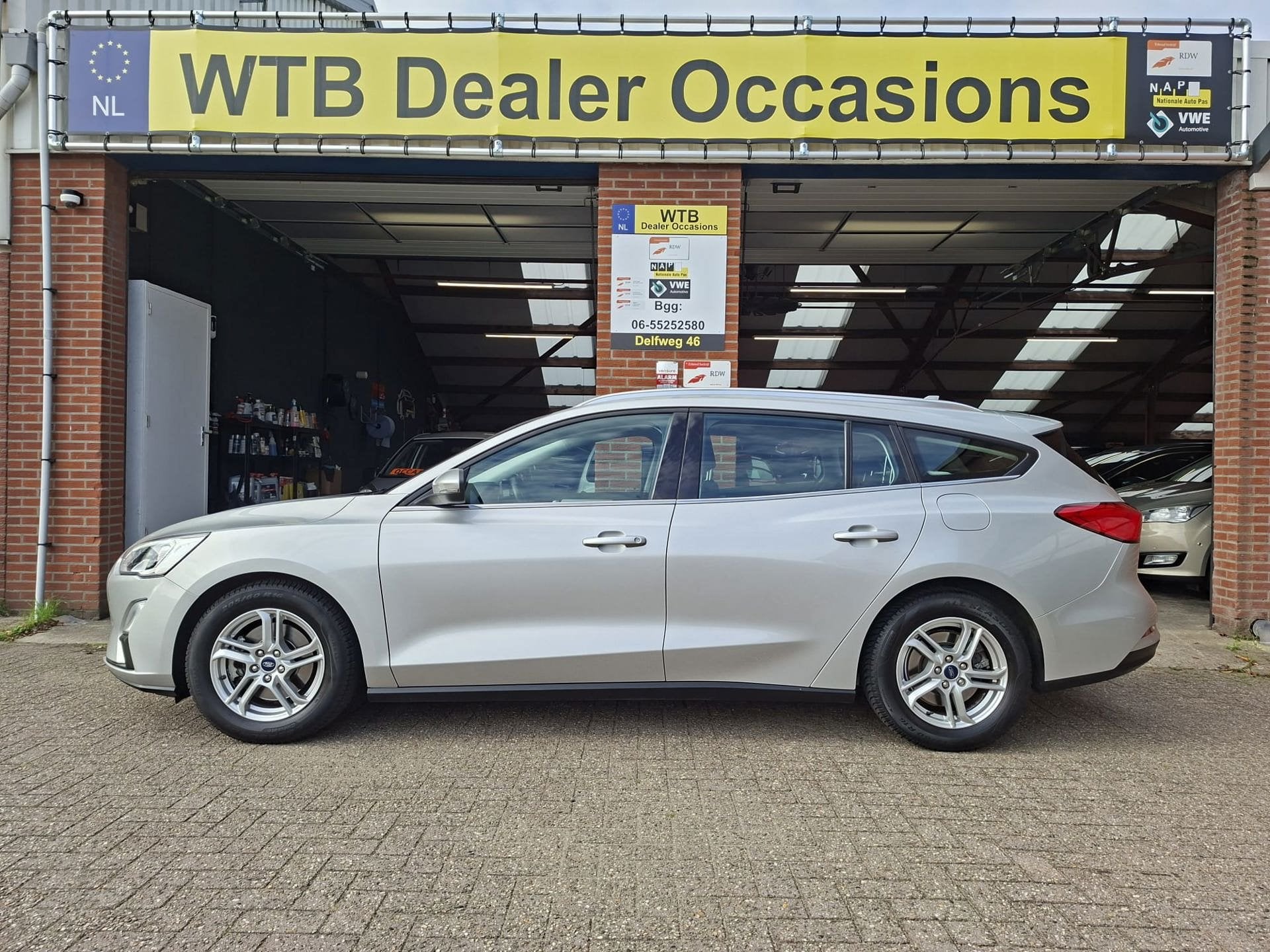 Ford Focus Wagon 1.0 EcoBoost Trend Edition Business, 1 Eig., Dealer onderhouden, Gebruikt, 1283 kg, Origineel Nederlands