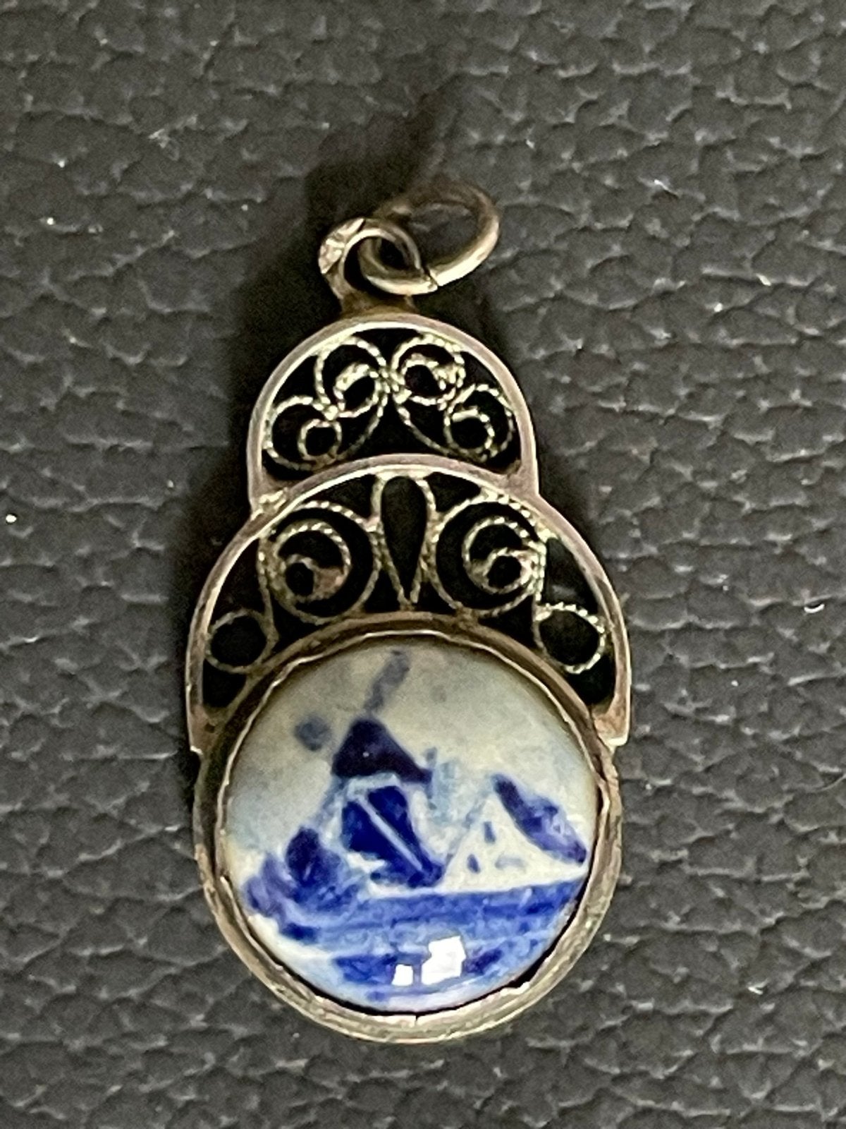 Vintage Zilveren Hanger filigraan Delfts Blauw Molenmotief, Gebruikt, Overige voorstellingen, Blauw, Ophalen of Verzenden
