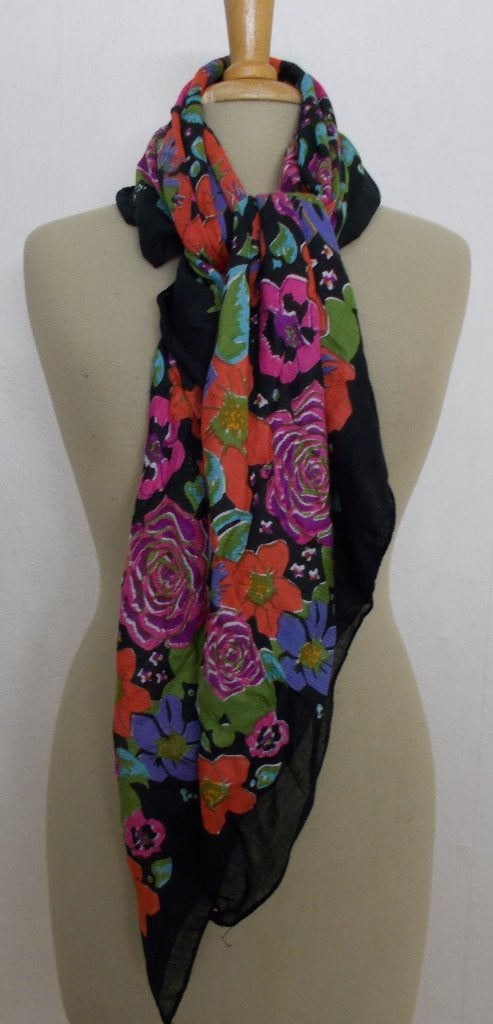 Fleurige 100% viscose print sjaal van de Bijenkorf, Verzenden, Zo goed als nieuw, Maat 38/40 (M), Sjaal