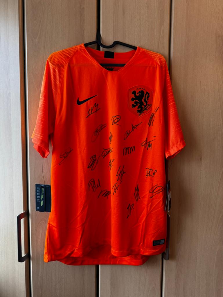 Gesigneerd voetbal shirt, Sport en Fitness, Voetbal, Maat XL, Ophalen, Zo goed als nieuw, Shirt