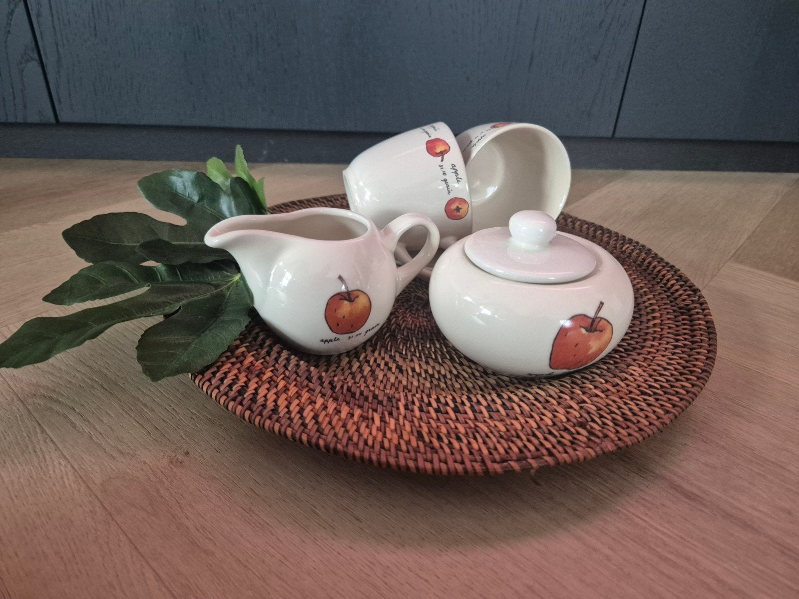 Appel servies Jet - 2 kopjes, melkkan, suikerpot, Overige merken, Keramiek, Landelijk/Boerenbont, Ophalen of Verzenden
